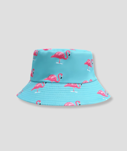 Bucket-flamant-rose-au-chapeau-bleu.png