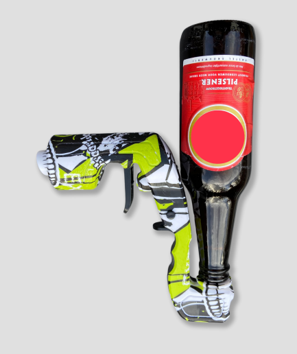 Champagne-sprayer-spray-bouteille-de-champagne.png