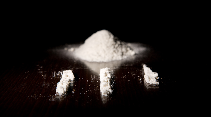 Peut-on associer de la cocaïne et du paracétamol quand on ne se sent pas bien ?