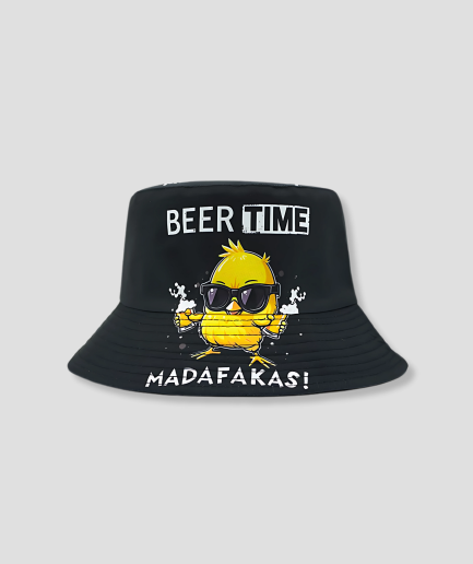 Petit poussin, petite bière, petit chapeau.png