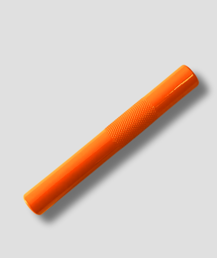 Pipe à priser en métal orange.png