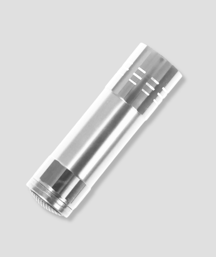 Lampe de poche - compartiment secret - 1.png