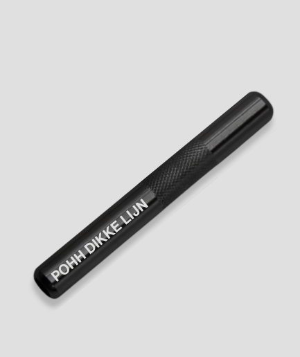 Petit tube à tabac noir.png