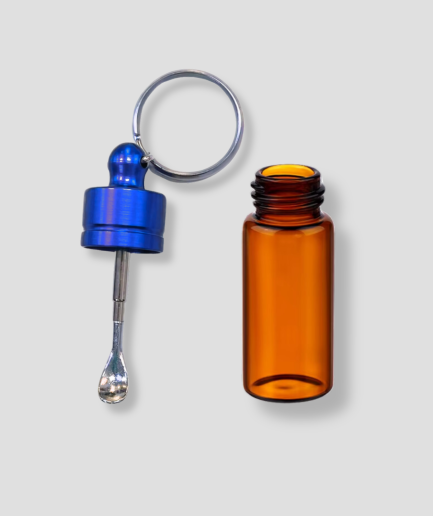 petite-bouteille-marron-avec-cuillère.png