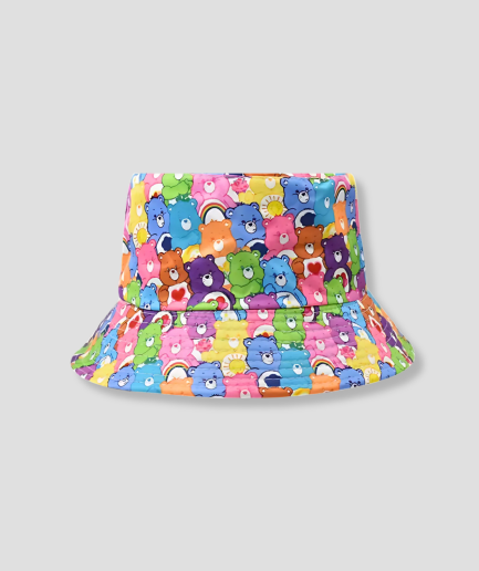 chapeau-de-pêcheur-avec-des-oursons.png