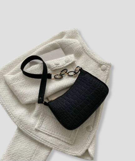petit-sac-noir-à-main-et-à-bandoulière.png