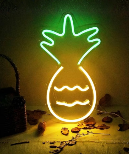 lampe néon en forme d'ananas