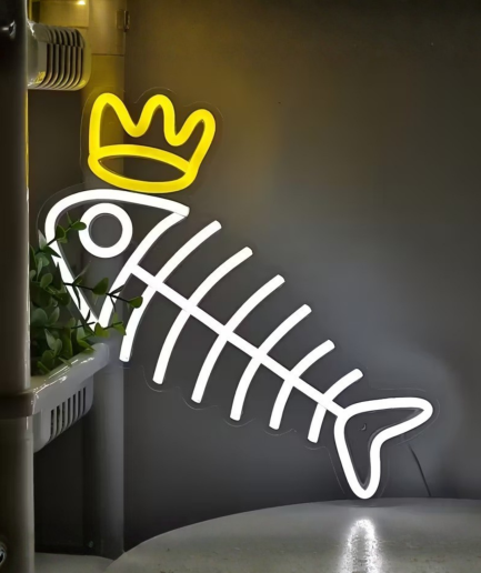 lampes néon en forme de poisson