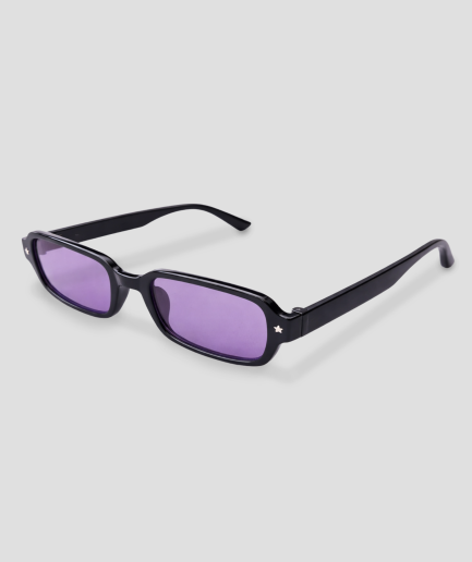 lunettes de soleil noires à verres violets