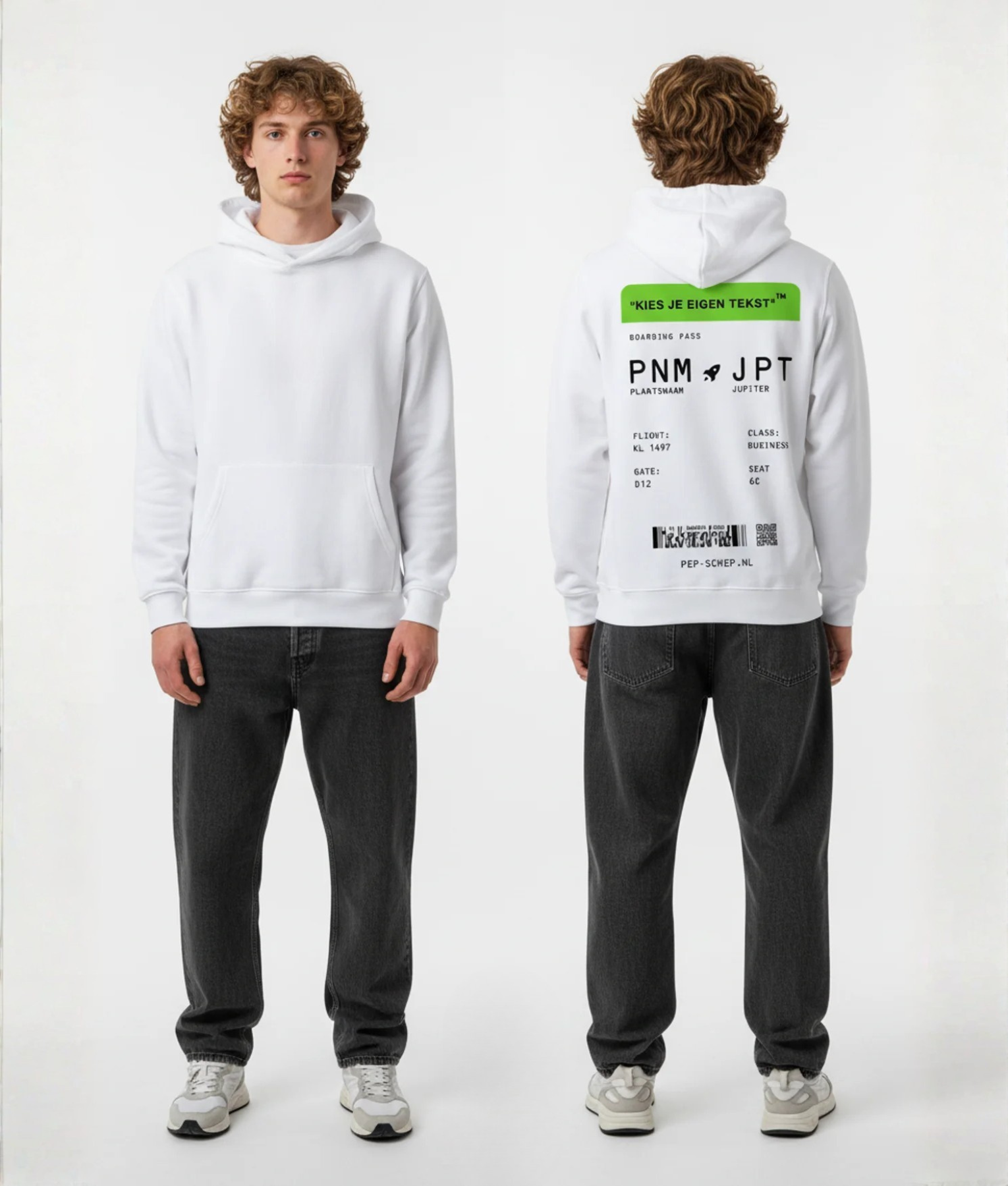Witte hoodie met groene boarding pass print en eigen tekst op de rug