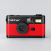 Rode FestiSnap retro camera van voren met lens, zoeker en flitser